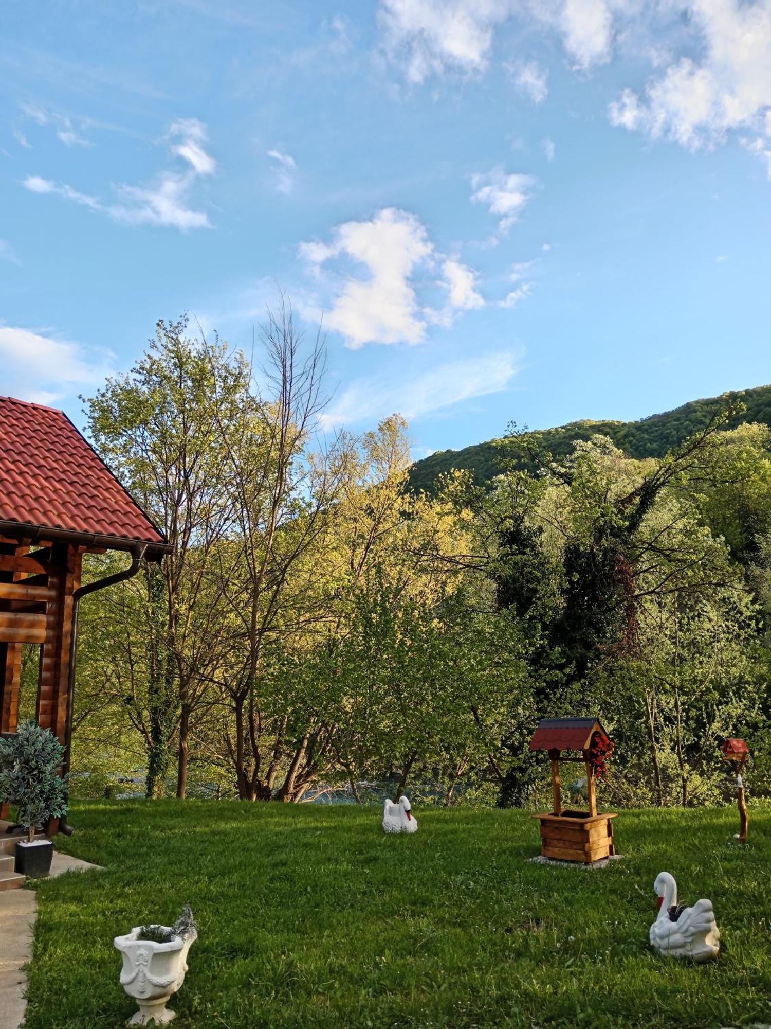 Apartmani Kajkut Μπάνια Λούκα Εξωτερικό φωτογραφία